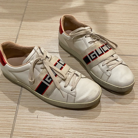 Gucci Sneakers - Picture 1 of 10